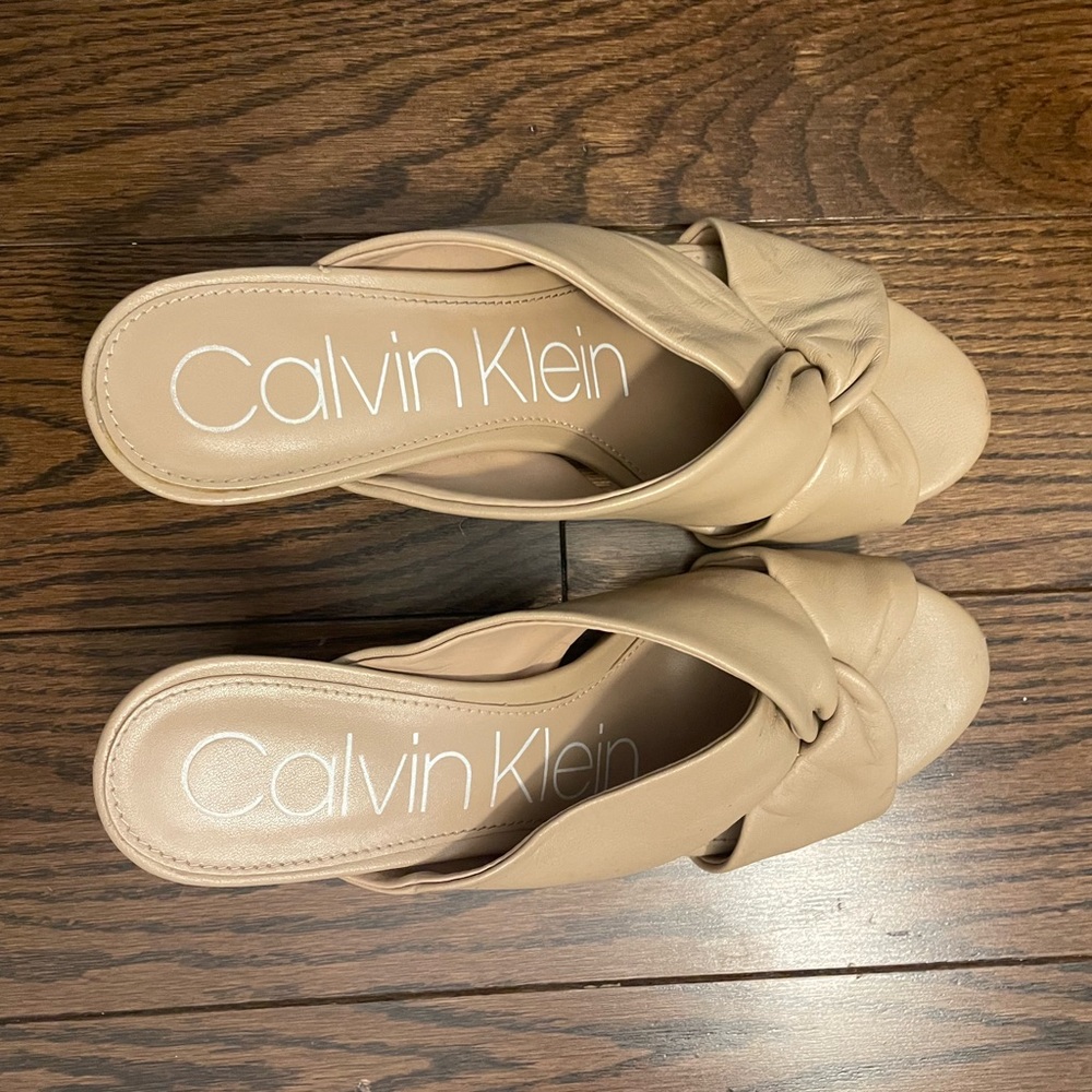 Calvin Klein Nude Heels size 6.5 women’s